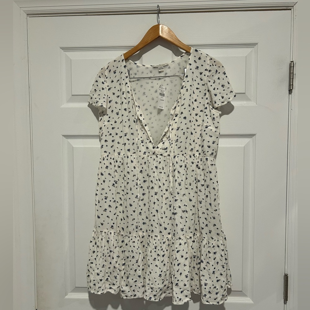 COPY - American Eagle White Flowy Dress with Flower Details